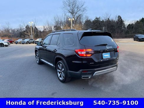 Used 2025 Honda Pilot Elite image 4
