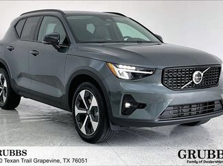 New 2026 Volvo XC40 B5 Plus w/ Climate Package AWD/4WD video 1