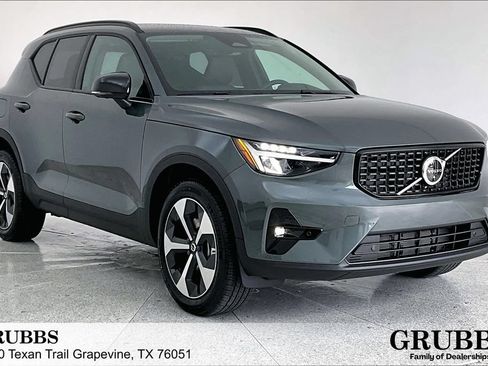 New 2026 Volvo XC40 B5 Plus w/ Climate Package AWD/4WD image 1