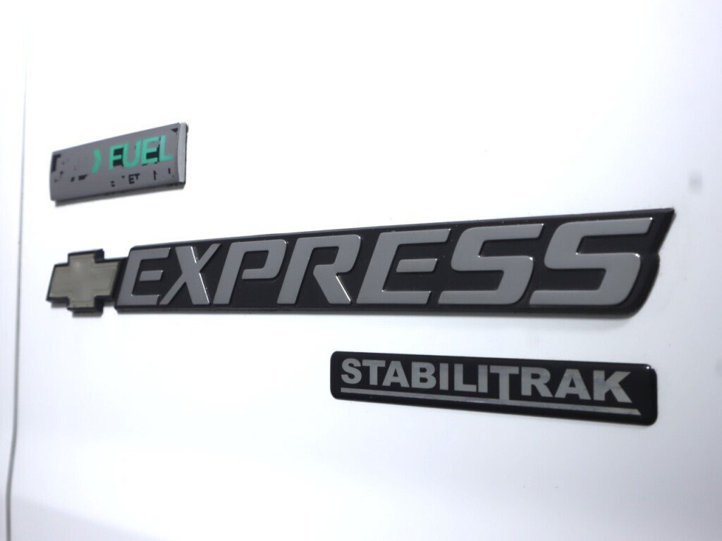 Used 2010 Chevrolet Express 1500 LS RWD image 24