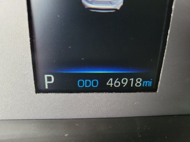 Used 2025 Toyota Corolla LE FWD image 12