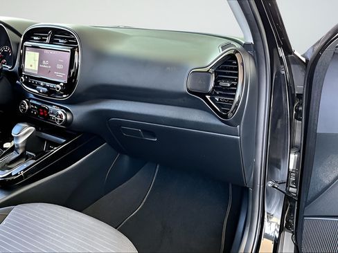 Used 2021 Kia Soul EX FWD image 20