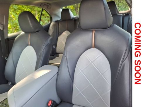 Used 2018 Toyota Camry XLE w/ Audio Package FWD image 11