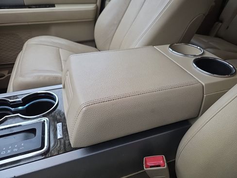 Used 2017 Ford Expedition EL Limited w/ Equipment Group 301A image 21