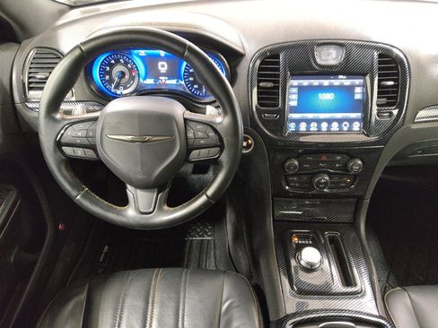 Used 2017 Chrysler 300 S w/ 300S Premium Group RWD image 22