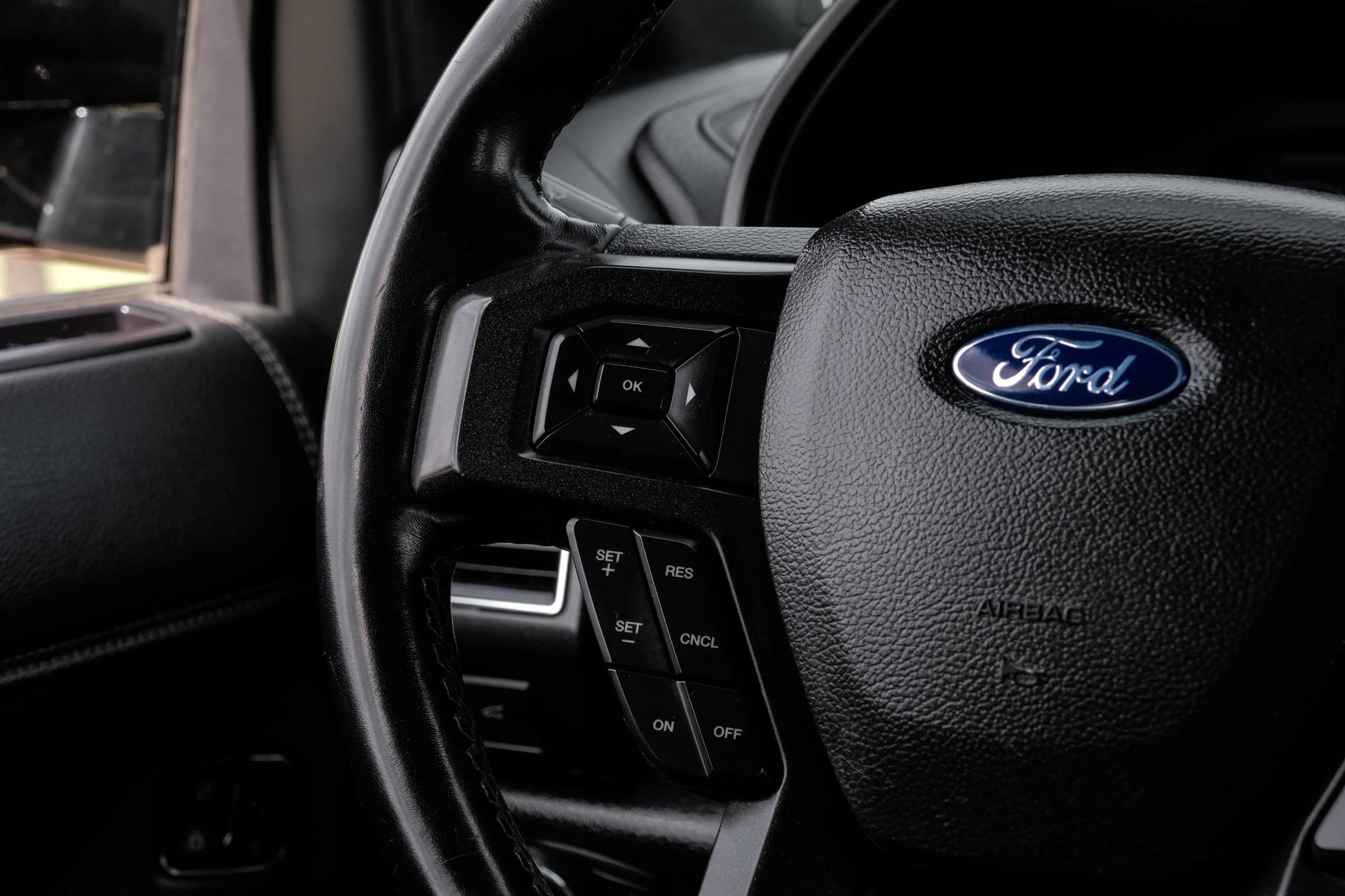 Used 2020 Ford Expedition Max Limited AWD/4WD image 19