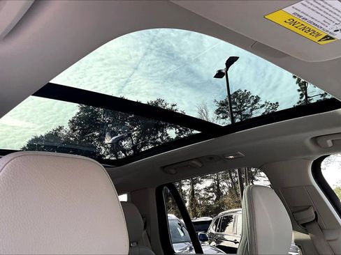 Used 2023 Volvo XC90 B6 Plus w/ Protection Package Premier image 13