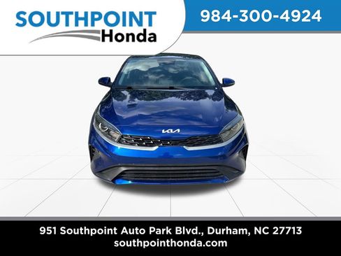 Used 2023 Kia Forte LXS w/ LXS Technology Package FWD image 2
