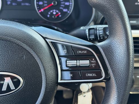 Used 2021 Kia Forte LXS image 24