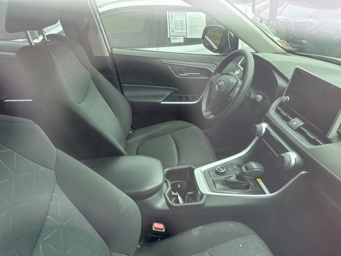 Used 2024 Toyota RAV4 XLE w/ Convenience Package image 13