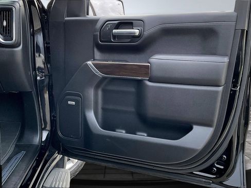 Used 2019 GMC Sierra 1500 SLT w/ SLT Premium Plus Package image 17