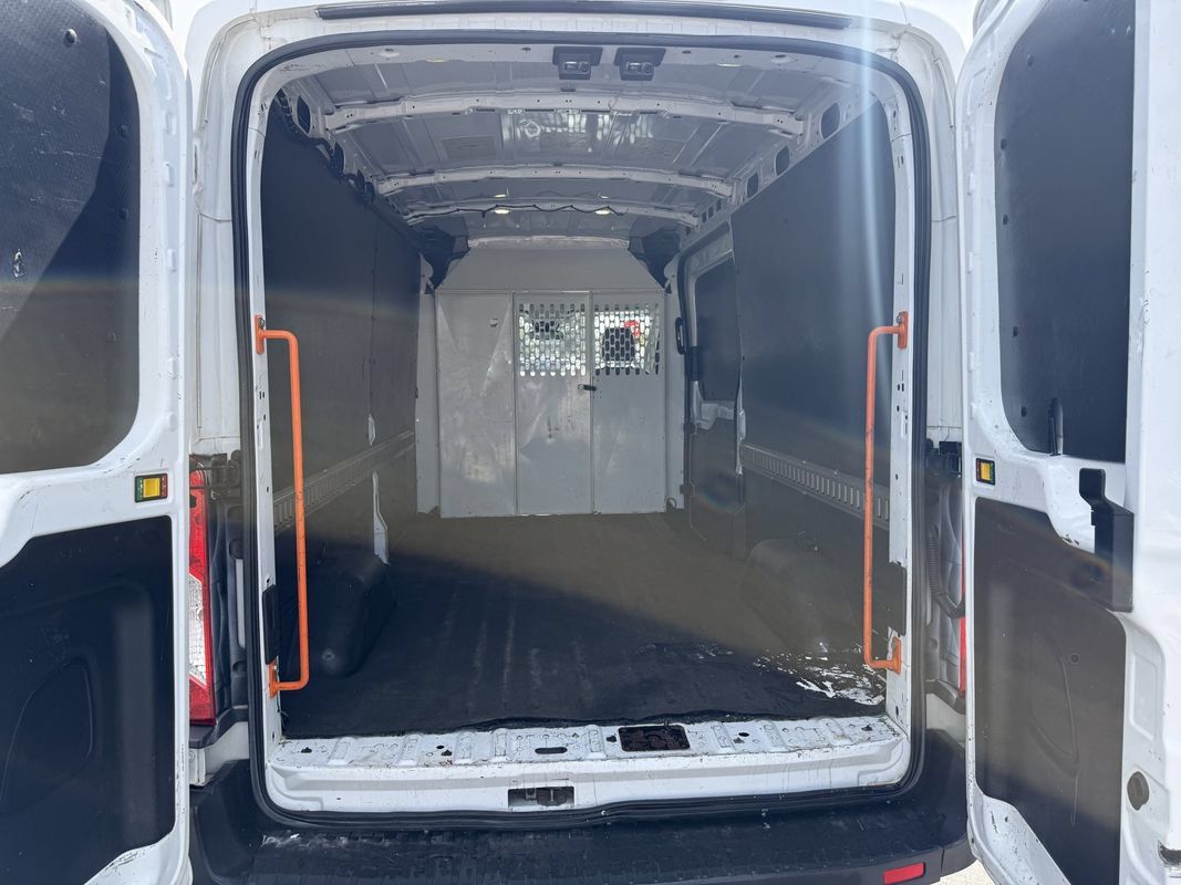 Used 2018 Ford Transit 150 148 Medium Roof RWD image 9