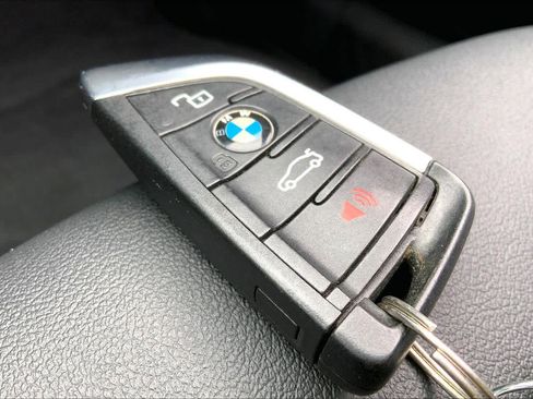 Used 2021 BMW 330i xDrive Sedan AWD/4WD image 15
