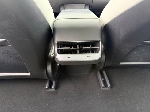 Used 2022 Tesla Model 3 Long Range AWD/4WD image 15