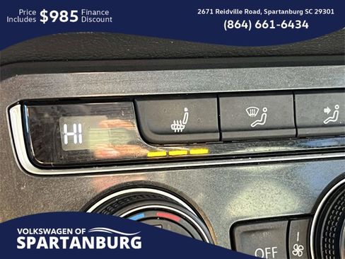 Used 2019 Volkswagen Tiguan SE image 28