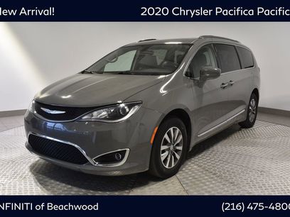 Used 2020 Chrysler Pacifica Touring-L Plus