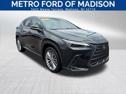 Used 2024 Lexus NX 350 AWD w/ Vision Package image 4