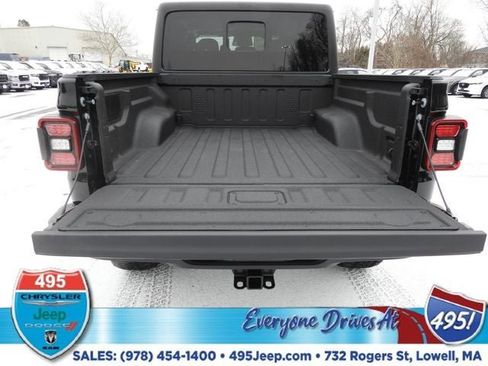 New 2026 Jeep Gladiator Mojave image 5