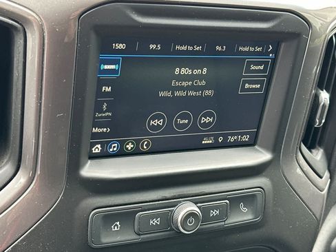 Used 2019 Chevrolet Silverado 1500 Custom Trail Boss w/ Custom Convenience Package AWD/4WD image 17