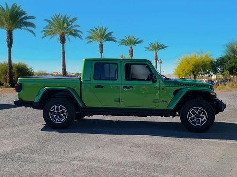 Used 2025 Jeep Gladiator Rubicon image 6