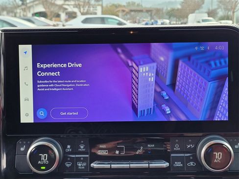 Used 2024 Toyota Highlander XSE image 16