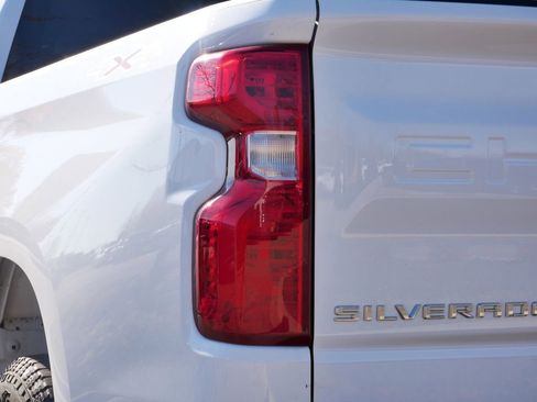 Used 2019 Chevrolet Silverado 1500 LT image 47