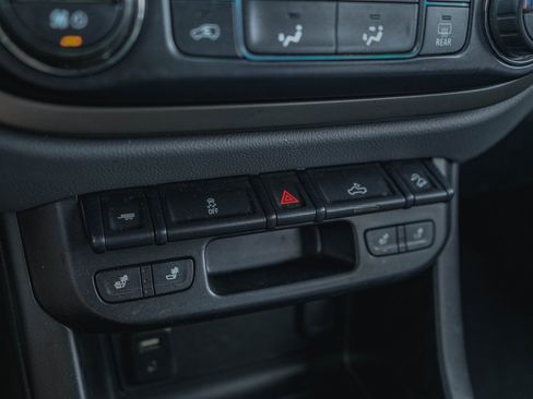 Used 2017 Chevrolet Colorado Z71 image 15