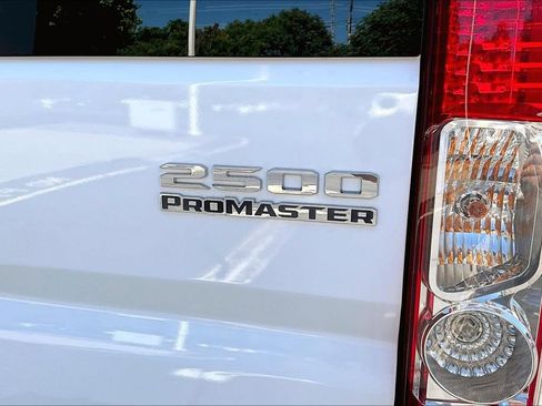 Used 2025 RAM ProMaster 2500 w/ U-Haul Equipment Group FWD image 20