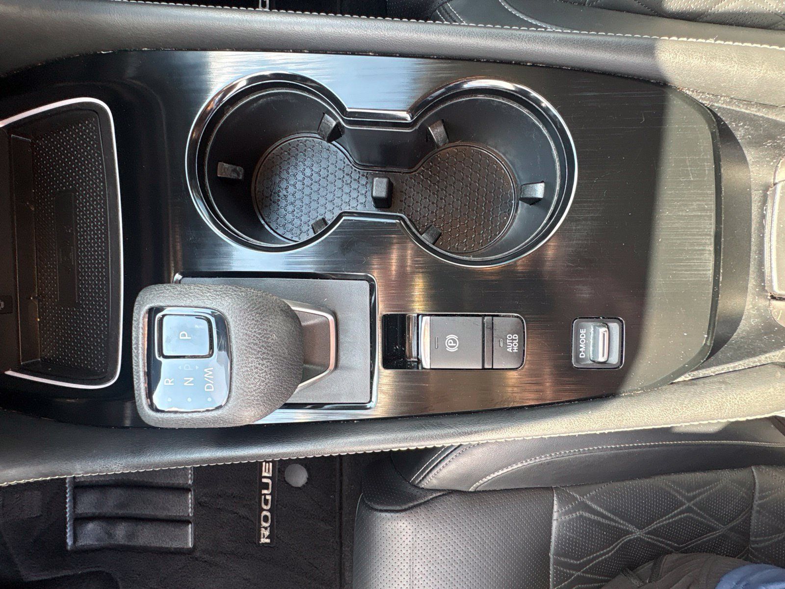 Used 2022 Nissan Rogue Platinum w/ Head-Up Display Package FWD image 19
