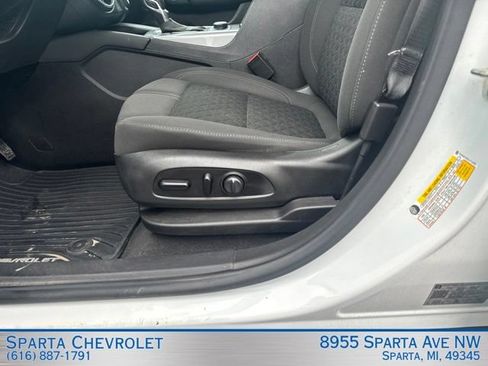 Used 2020 Chevrolet Blazer LT FWD image 13