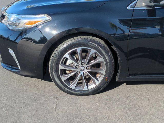 Used 2018 Toyota Avalon XLE Premium w/ All Weather Liner Package FWD image 9
