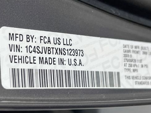 Used 2022 Jeep Wagoneer Series II image 32