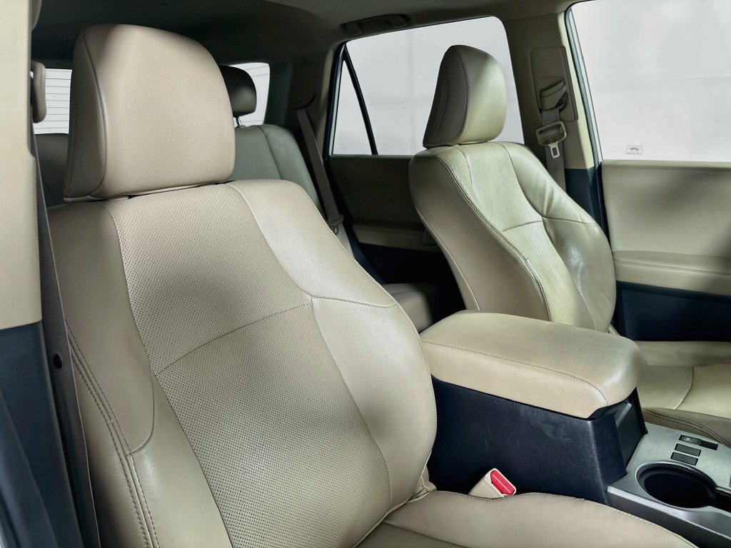 Used 2018 Toyota 4Runner Limited AWD/4WD image 27