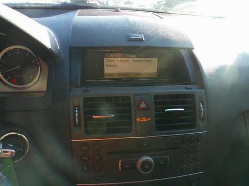 Used 2011 Mercedes-Benz C 300 4dr Sdn 3.0L 4MATIC image 10