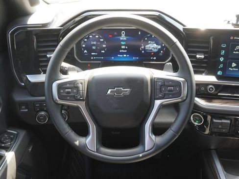 Used 2026 Chevrolet Silverado 1500 RST AWD/4WD image 17