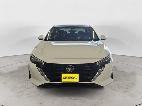 Used 2024 Nissan Sentra SV FWD image 2