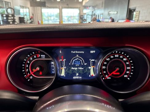Used 2021 Jeep Gladiator Rubicon AWD/4WD image 22