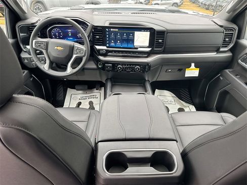 New 2026 Chevrolet Silverado 3500 LTZ w/ LTZ Premium Package image 29