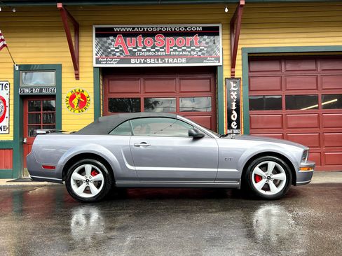 Used 2006 Ford Mustang GT Premium image 5