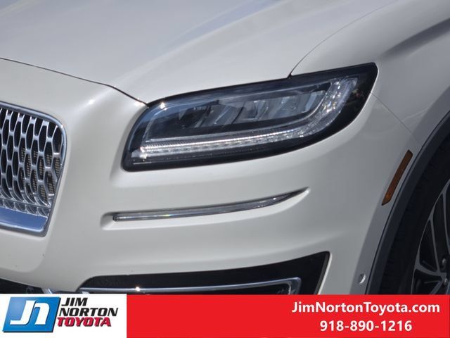 Used 2019 Lincoln Nautilus Reserve FWD image 11