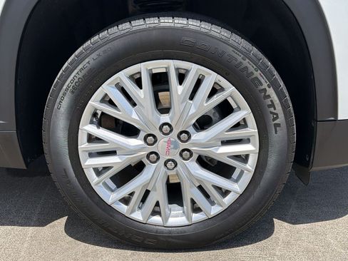 Used 2024 GMC Acadia Elevation w/ Luxury Package FWD image 12
