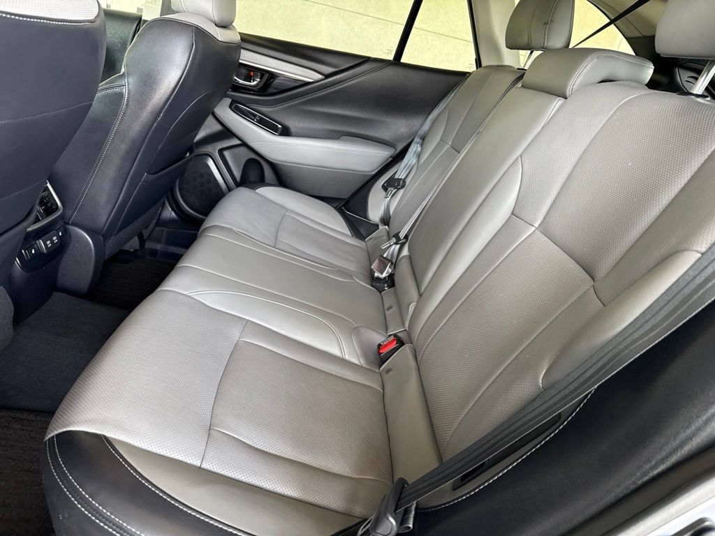 Used 2020 Subaru Outback Limited AWD/4WD image 22