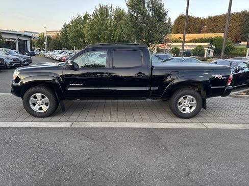 Used 2013 Toyota Tacoma PreRunner w/ TRD Sport Pkg RWD image 8