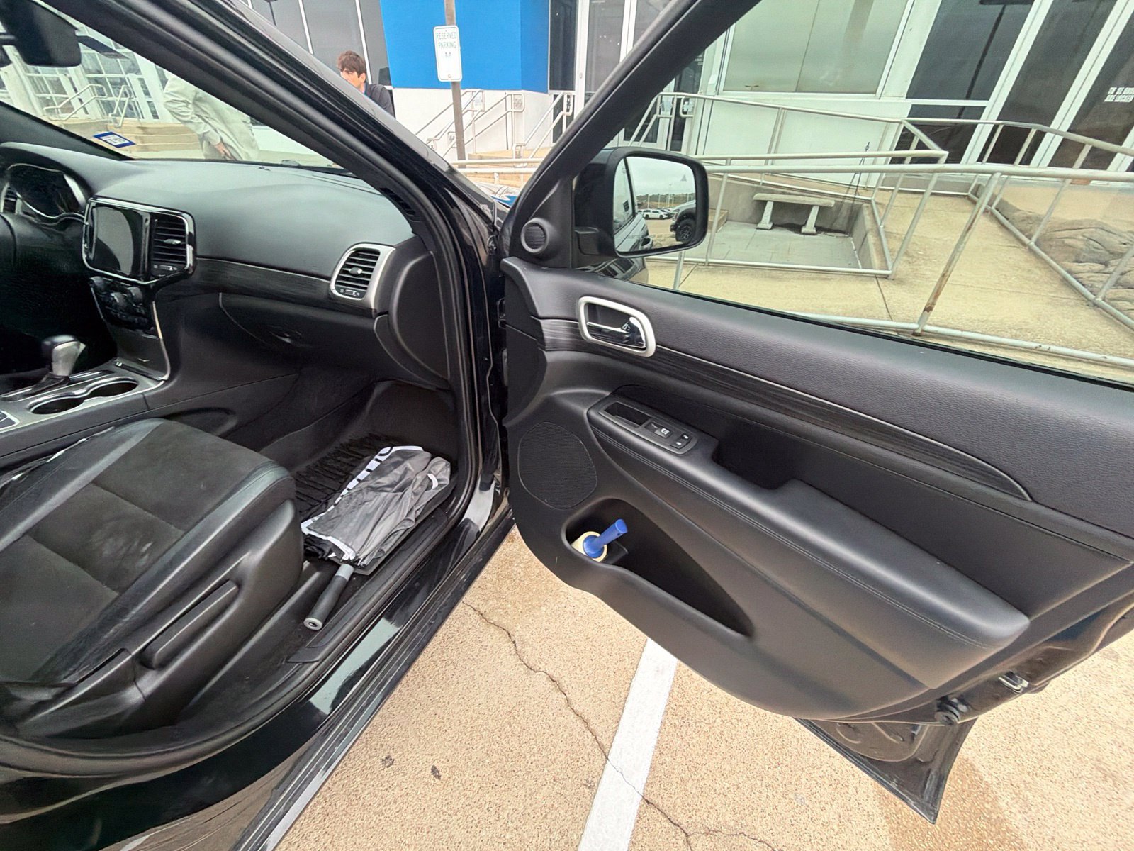 Used 2022 Jeep Grand Cherokee Laredo X AWD/4WD image 20