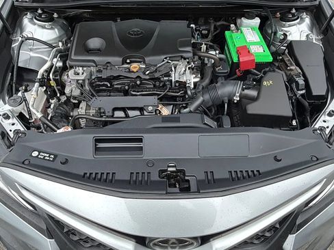 Used 2019 Toyota Camry SE FWD image 22