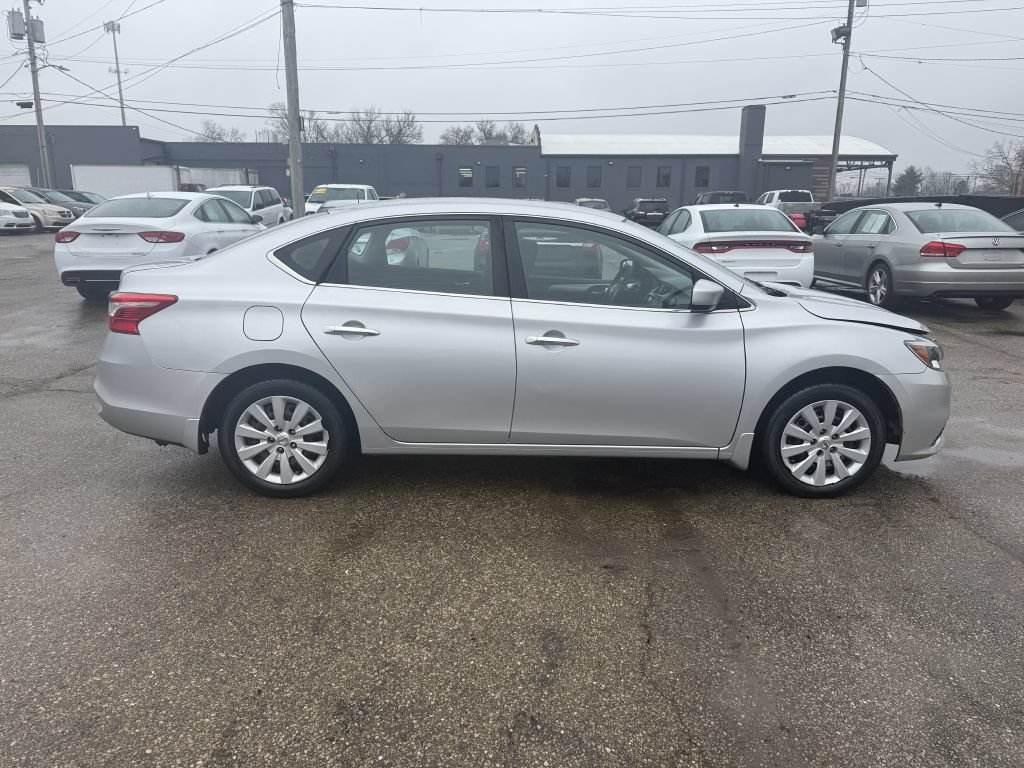 Used 2016 Nissan Sentra S FWD image 5