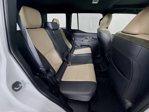 Used 2024 Lexus GX 550 AWD/4WD image 29