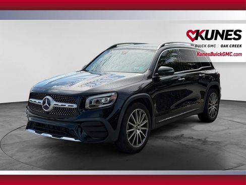 Used 2022 Mercedes-Benz GLB 250 4MATIC image 5