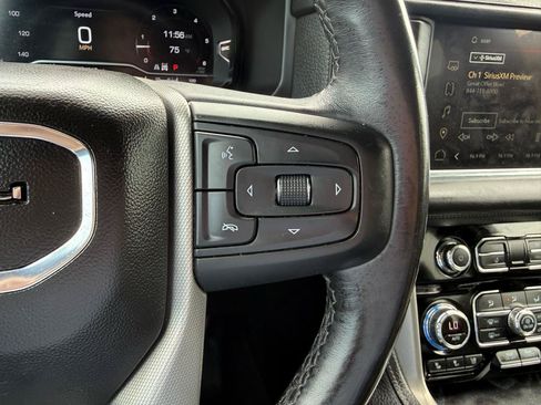 Used 2022 GMC Yukon XL Denali AWD/4WD image 31