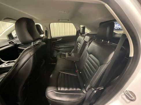 Used 2022 Ford Edge SEL AWD/4WD image 11
